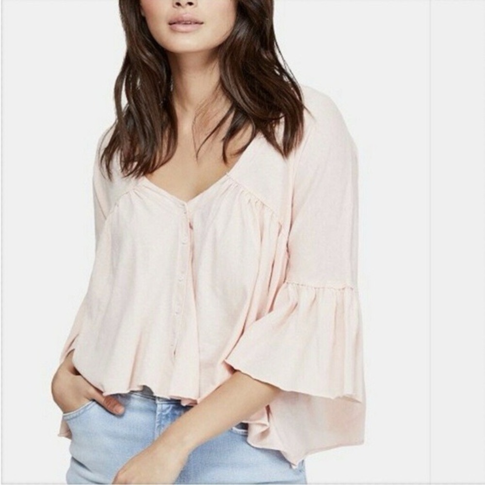 We the Free Oversized Light Pink  Flowy Bell Sleeve Tee Top Size XS‎